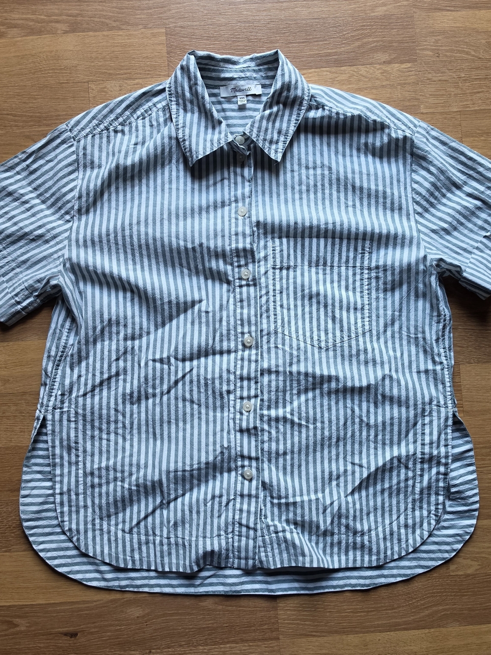 Women's Short-Sleeve Striped Button-Up Shirt - Blue/White